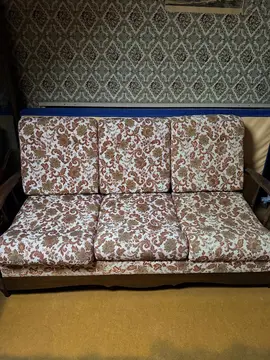 canapé lit et 2 fauteuils