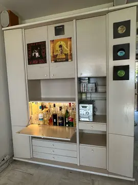 Living / buffet / armoire / bar