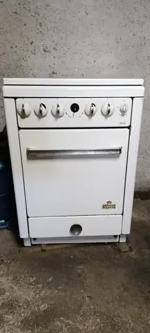donne cuisinière à gaz en état de marchz