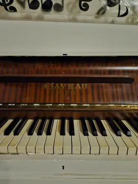 piano droit