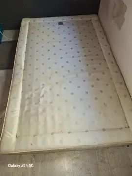 sommier et matelas