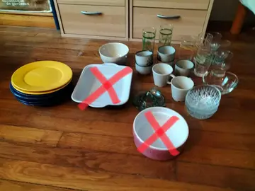 vaisselle verres assiettes...