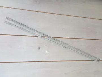 Pièces (1mx2) et vis (4) IKEA