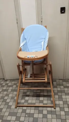 Chaise haute bébé
