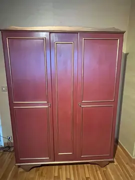 Armoire repeinte