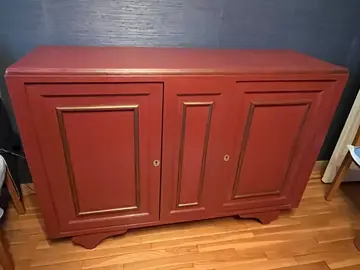 buffet/ commode