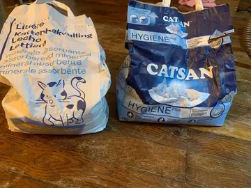 2 Demi sacs de litière