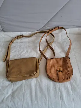 2 petits sacs à main