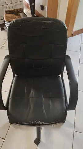 siège de bureau à roulettes