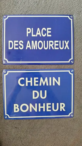 plaques