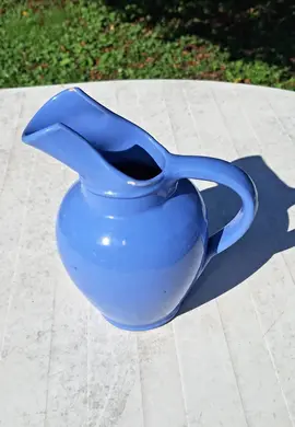 Don pichet bleu