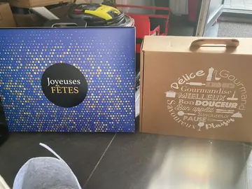 2 boites de Noël d’entreprise