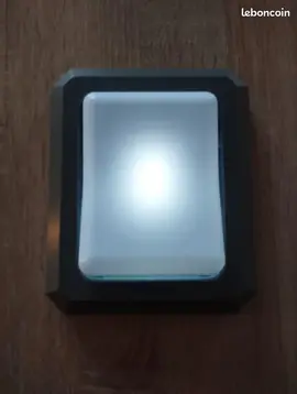 Lampe Bouton murale