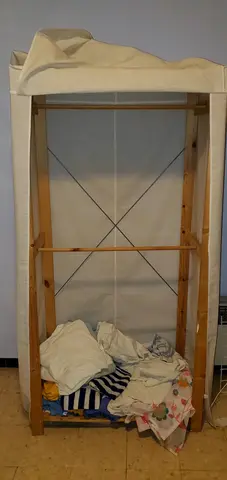 petite armoire en bois