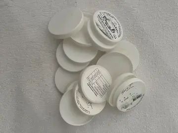 Donne couvercles pour pots de yaourts en verre