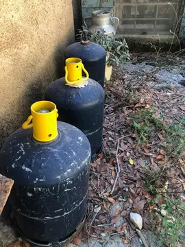 Lot bouteilles de gaz vides grand format