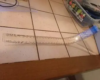 Grande règles transparente en plastiques qui ce plis