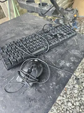 clavier et souris d ordinateur 💻