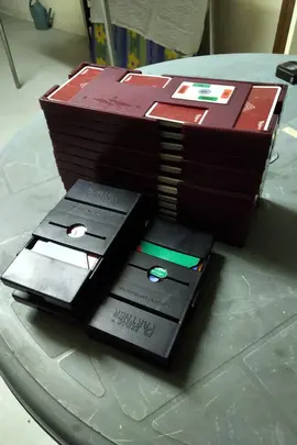 Boîtes de bridge avec cartes