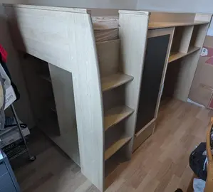 Lit d'enfant avec rangement