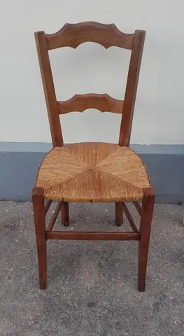 chaise paillée