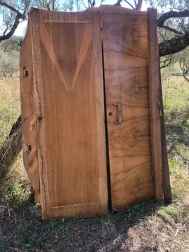 Porters armoire en bois