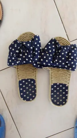 chaussures casiment neuves