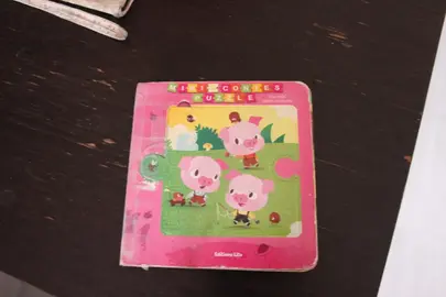 livre-puzzle, pour jeune enfant