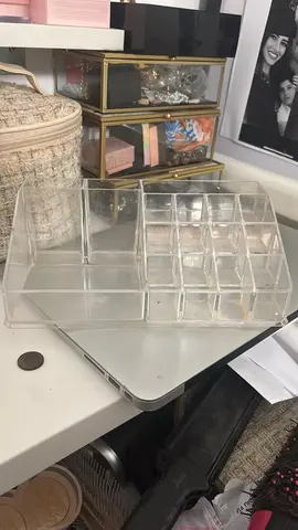 rangement maquillage