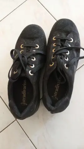 chaussures casiment neuves
