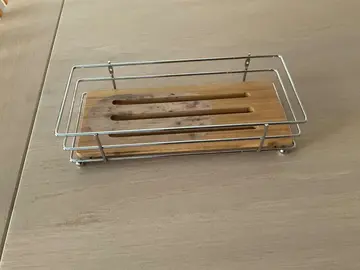 distributeur pour salle de bain ou autre