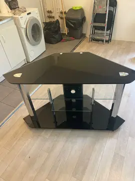 table angle télé noir
