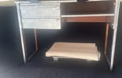 bureau à repeindre