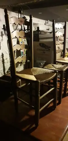 table + 2 chaises