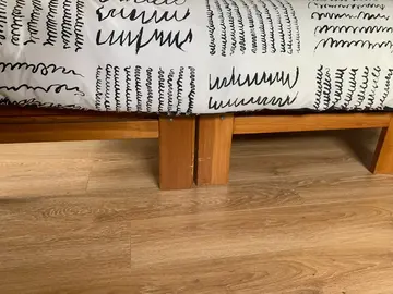 DEUX LIT EN BOIS A LATTES 90 CM