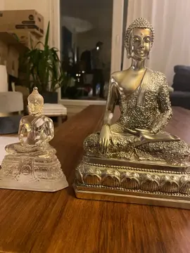 2 bouddhas (voir photos)