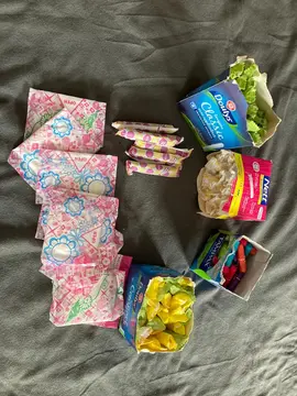 serviettes hygiénique + divers tampons