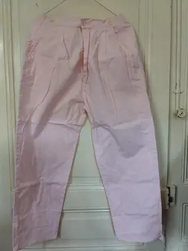 PANTALON A PINCES ROSE PASTEL TAILLE 46/48