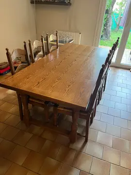 table en bois + 6 chaises