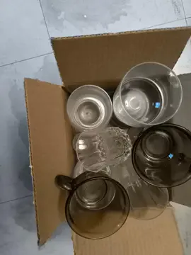 petit lot verre et tasse en verre