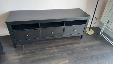 Meuble télé à tiroir