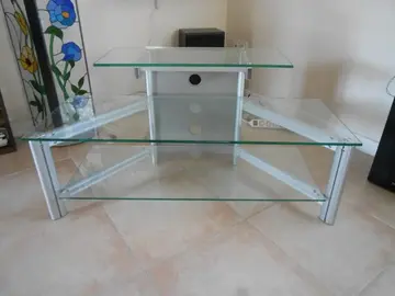 table en verre pour télévision