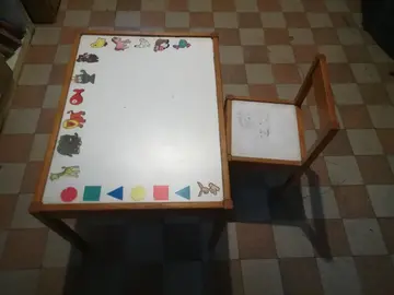 table et chaise pour enfant