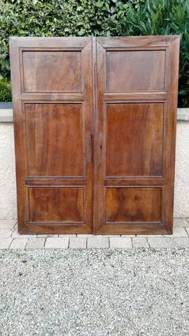 Portes de placard anciennes