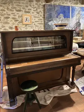 Piano droit