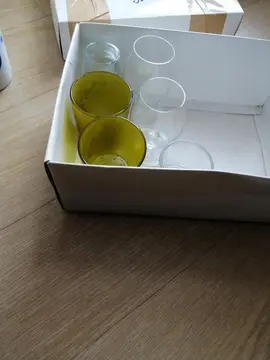 Pour salle de bain et petit verre