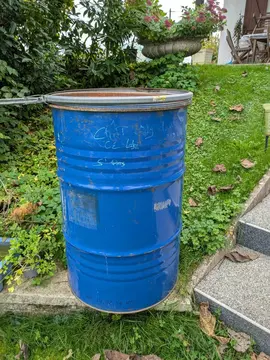 fût vide de 200 litres