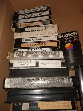 cassettes videos fims et dessins animés enregistrés