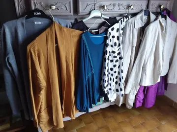 vêtements t 36 38 40