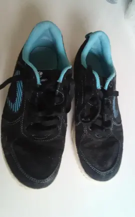 chaussures sport pt 37